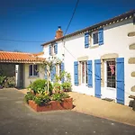 Domaine Des Fées Habitación en casa particular La Gaubretiere