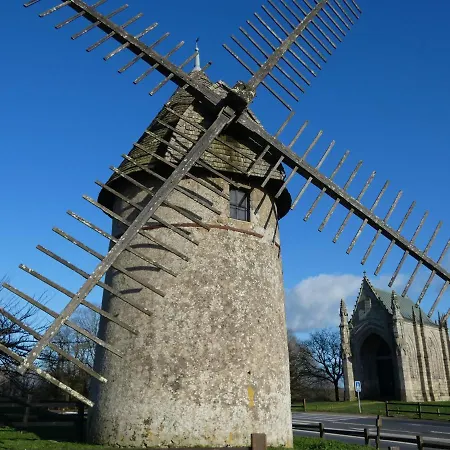 Проживание в семье Domaine Des Fees La Gaubretiere