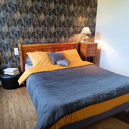 Domaine Des Fees Проживание в семье *